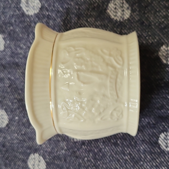 Belleek Other - Belleek Visitor's Center Votive Holder